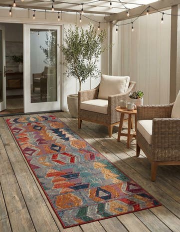 2' 7 x 11' Easy-Clean Modern Indoor / Outdoor Runner Rug