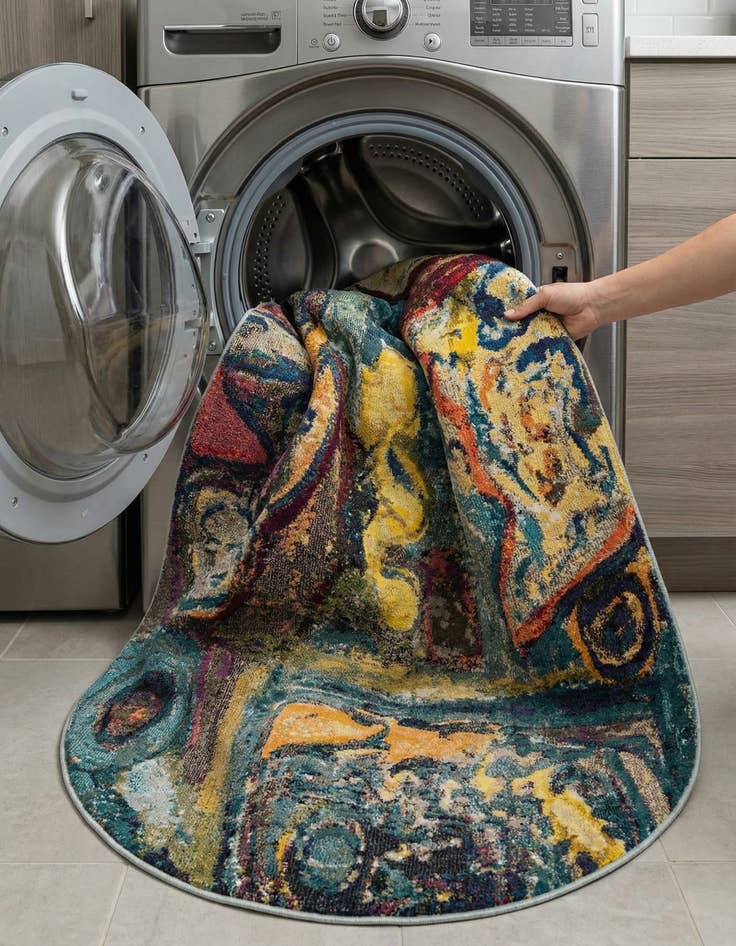 Detail image of 5' 3 x 7' 10  Washable Haerfest Oval Rug