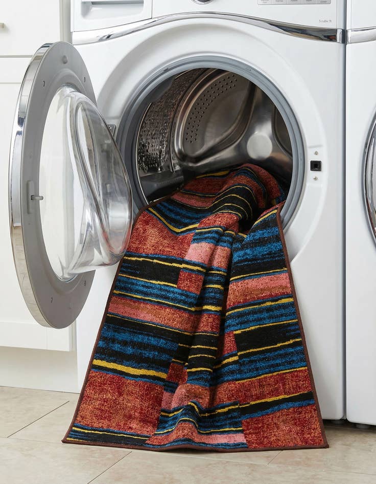 Detail image of  2' 7 x 12'  Washable Modern Indoor / Outdoor Runner Rug