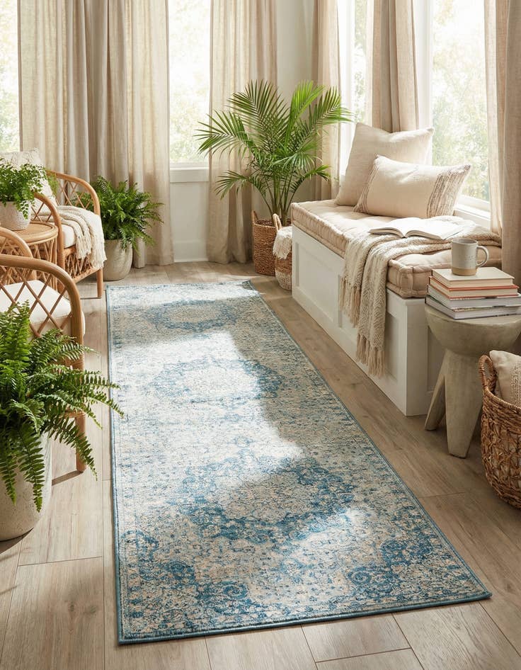 Detail image of 2' 7 x 10' 2 Newport Runner Rug