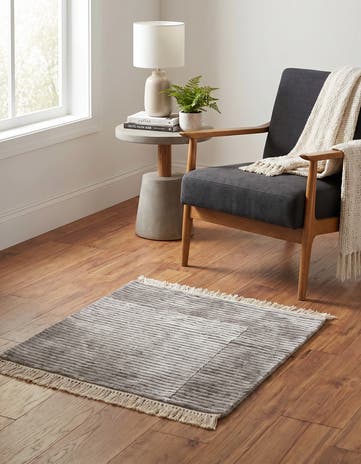 2' 7 x 2' 7 Hand Knotted Darya Wool Square Rug