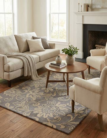 5' x 8' Agra Wool Rug