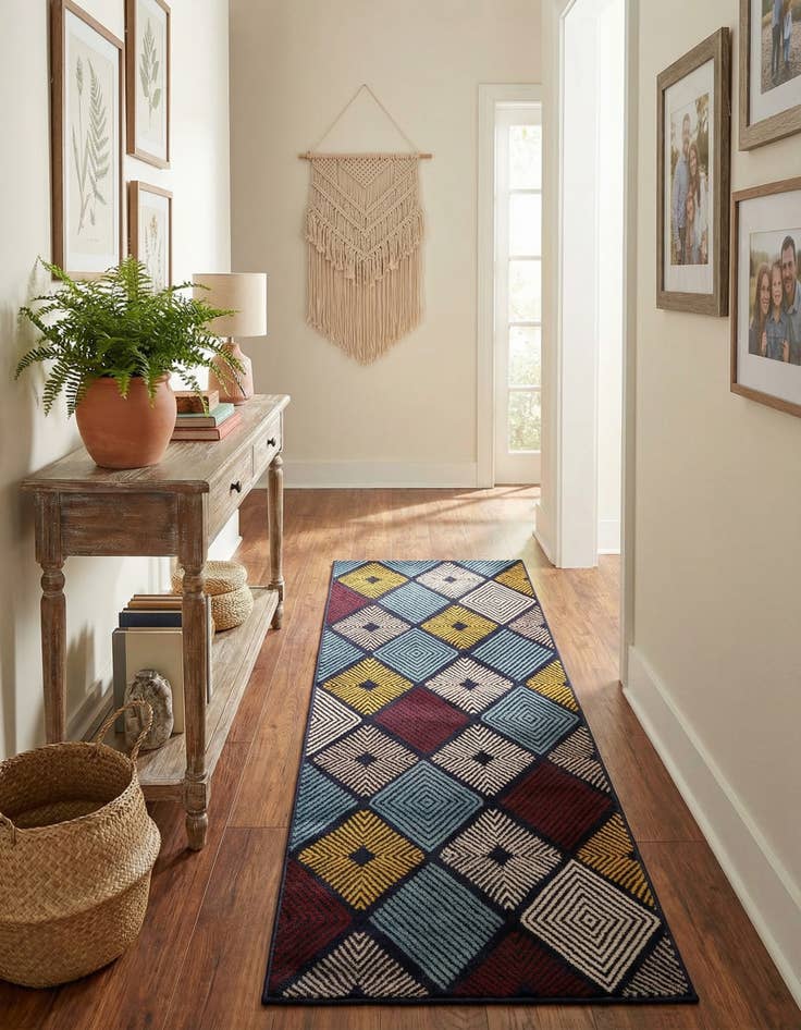 Detail image of  2' 7 x 8' Laguna Runner Rug