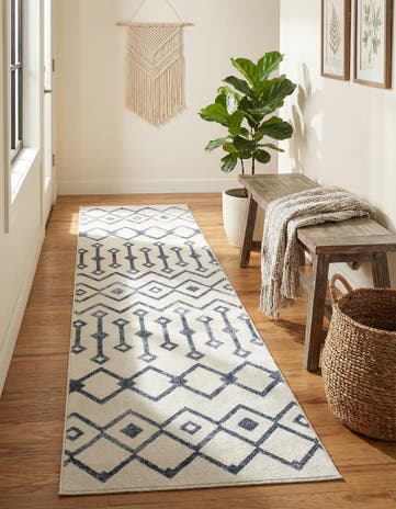 2' x 8' Bohemian Trellis Runner Rug