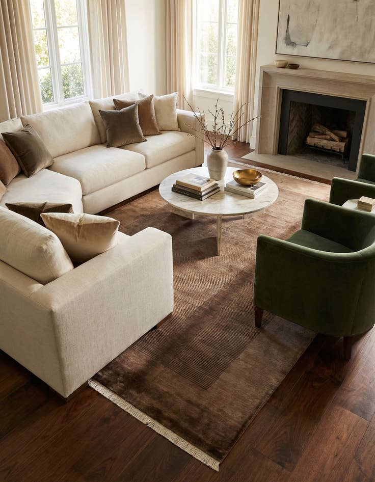 Detail image of 6' 8 x 10'  Hand Knotted Darya Wool Rug