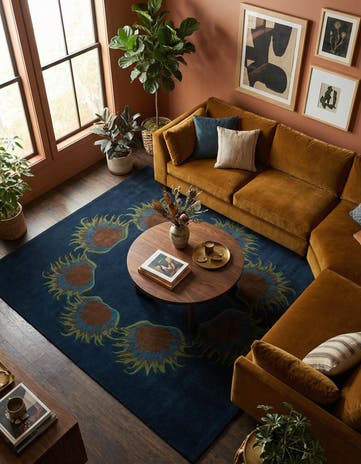 7' 6 x 7' 7 Luna Square Rug