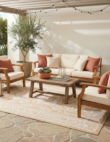 6' x 9' Easy-Clean Aztec Indoor / Outdoor Rug