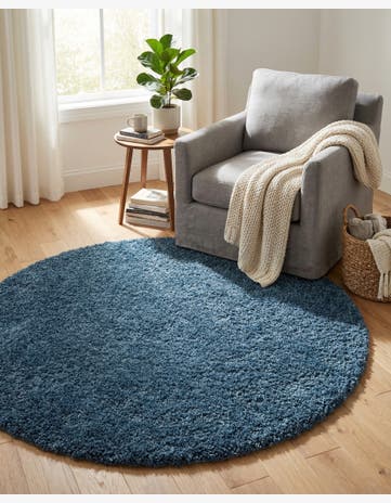 7' 5 x 7' 8 Zermatt Shag Round Rug