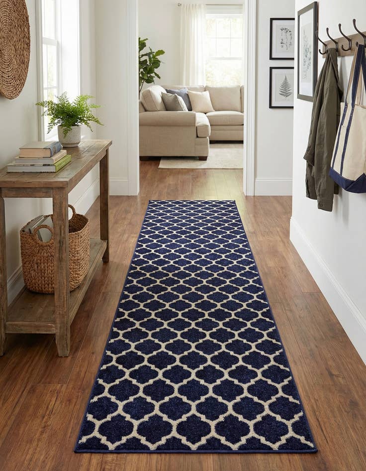 Detail image of  2' 7 x 10' Lattice Runner Rug
