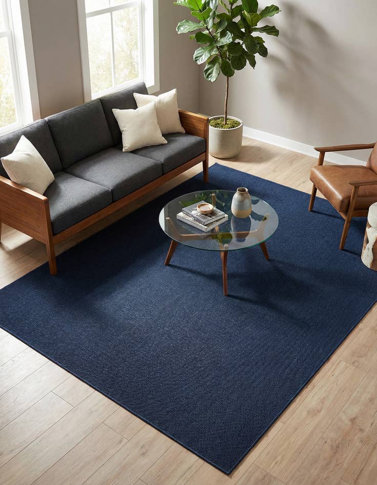 Detail image of 7' 10 x 10' Easy-Clean Solid Indoor / Outdoor Rug