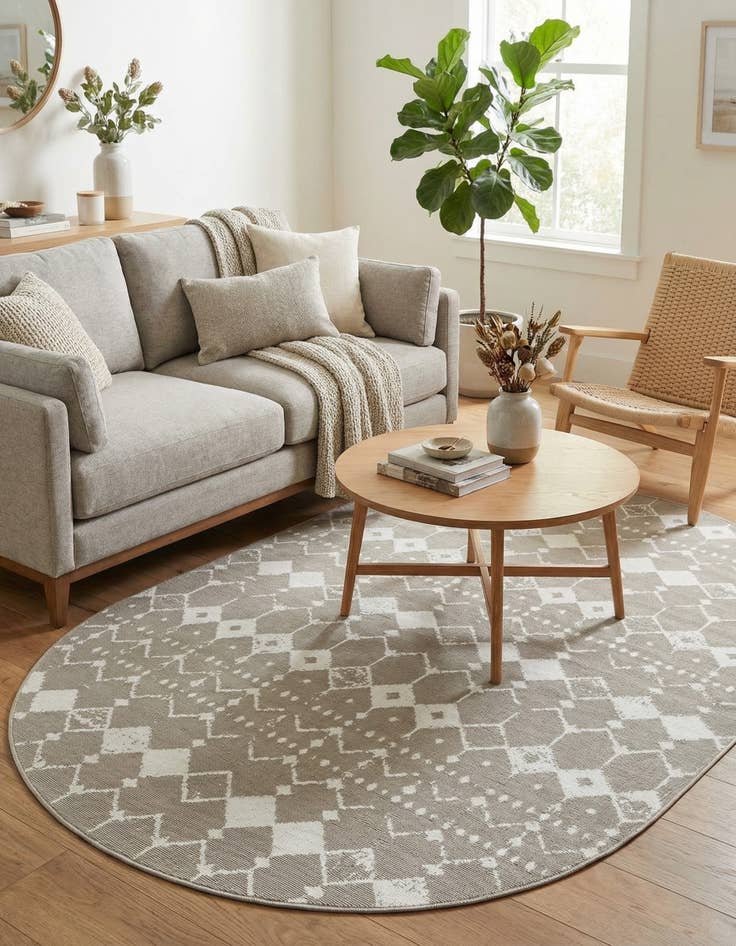 Detail image of  5' 3 x 8'  Washable Lattice Indoor / Outdoor Oval Rug