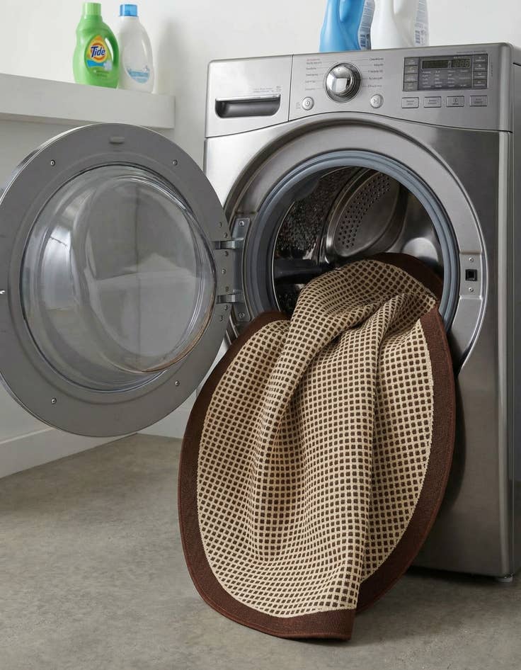 Detail image of 4' x 4'  Washable Border Indoor / Outdoor Round Rug