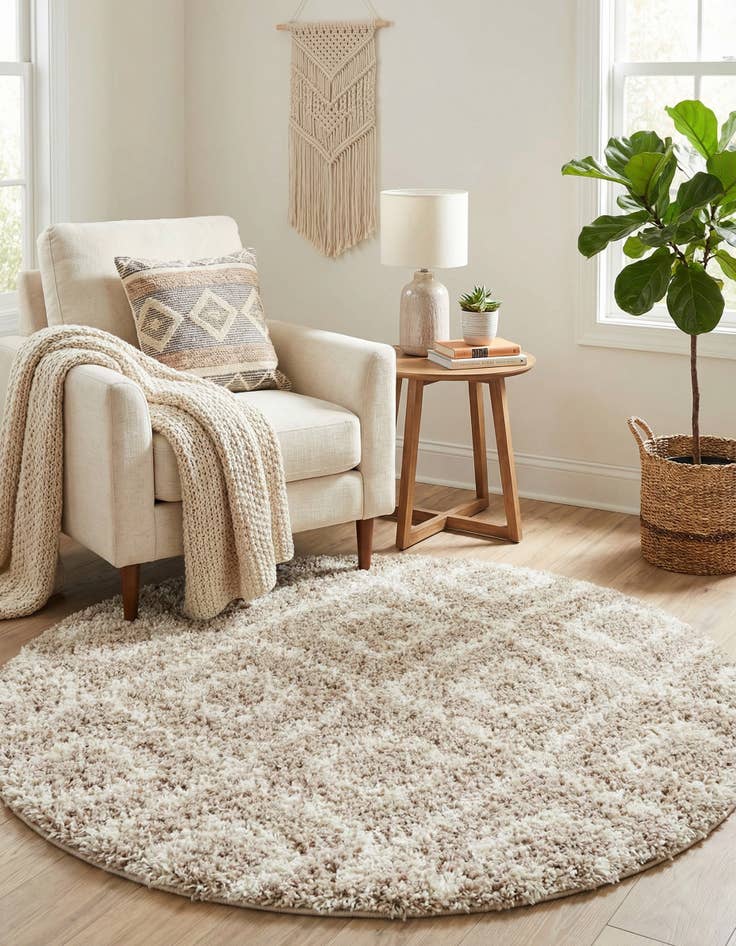 Detail image of  3' 3 x 3' 3 Lattice Shag Round Rug