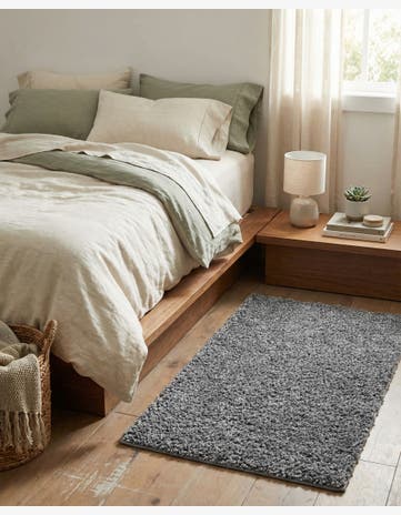 2' x 3' Soft Solid Shag Rug