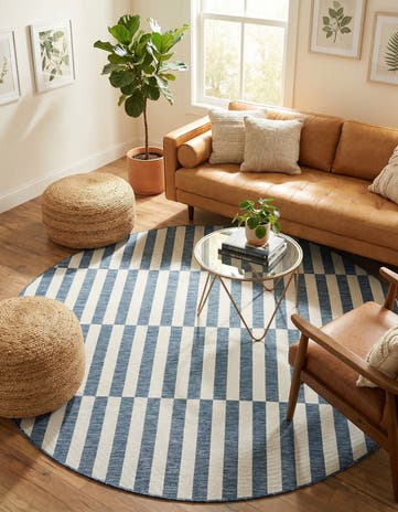 7' 10 x 7' 10 Easy-Clean Ribbon Indoor / Outdoor Round Rug