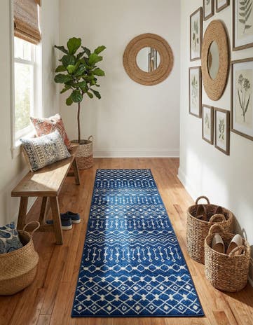 2' 7 x 10' Moroccan Trellis Runner Rug