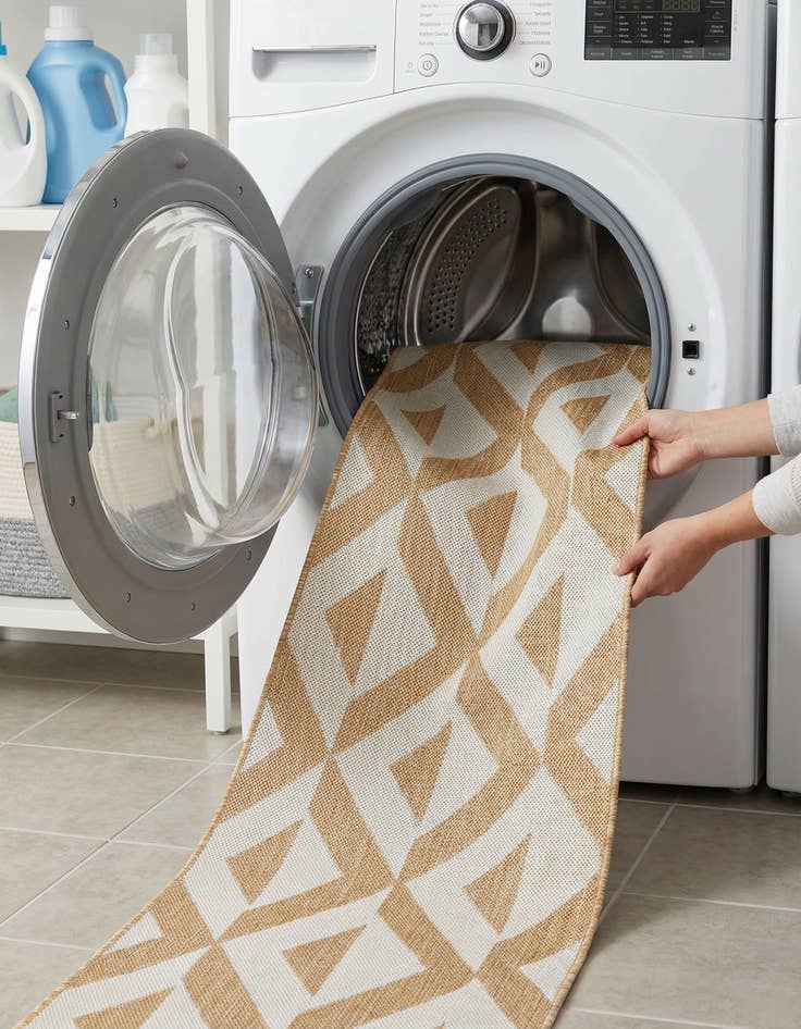 Detail image of 2' x 8'  Washable Jill Zarin Napa Indoor / Outdoor Runner Rug