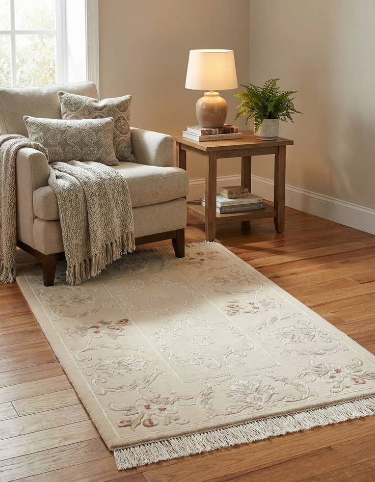 Detail image of  2' 10 x 4' 9  Hand Knotted Darya Wool Rug