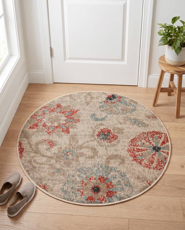 Detail image of 3' x 3' Easy-Clean Botanical Indoor / Outdoor Round Rug