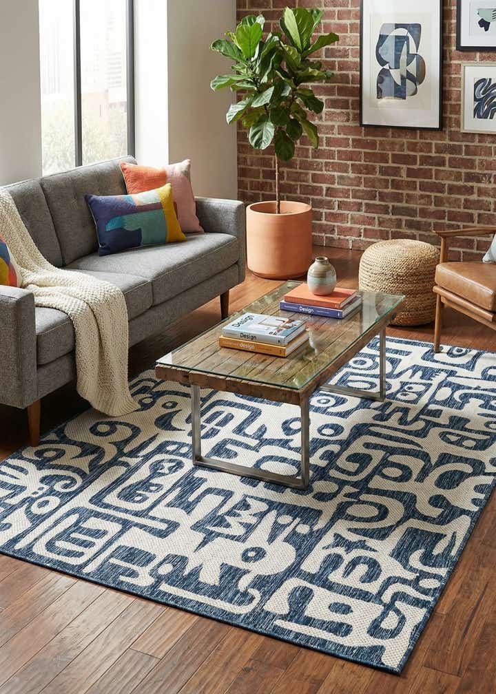 5' 3 x 7' Easy-Clean Modern Indoor / Outdoor Rug
