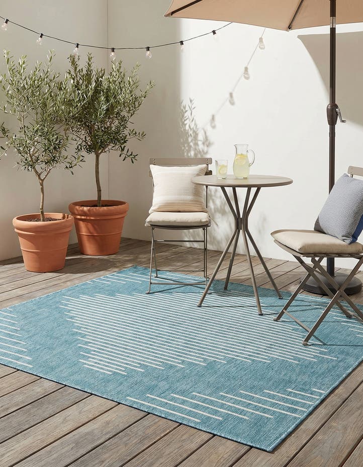 5' 3 x 5' 3 Easy-Clean Modern Indoor / Outdoor...