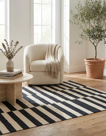 4' 3 x 5' 10 Hand Woven Kilim Modern Wool Rug