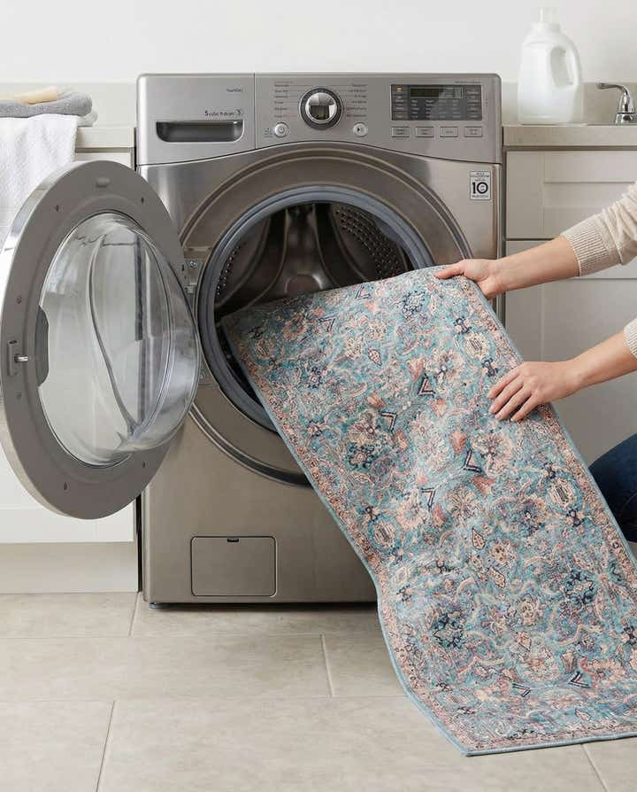 2' 7 x 14' Washable Nostalgia Runner Rug