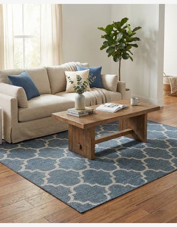 Navy Blue Easy-Clean Lattice Indoor / Outdoor Rug