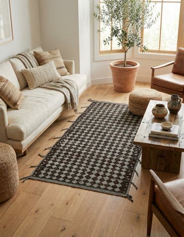 5' 5 x 7' 10 Hand Knotted Moroccan Wool Rug