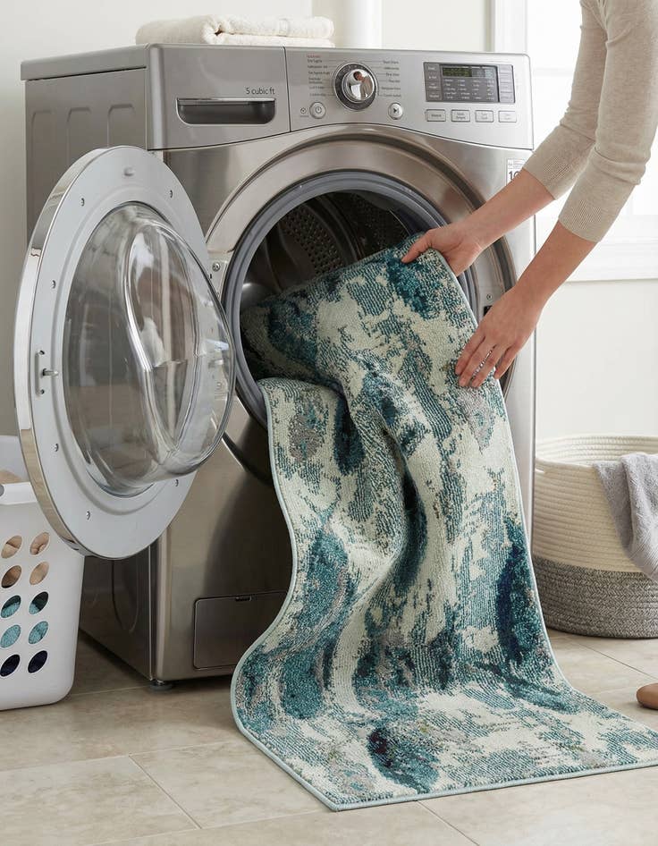 Detail image of 2' 2 x 6' 7  Washable Capri Runner Rug