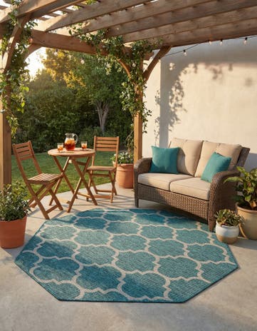 5' 3 x 5' 3 Easy-Clean Lattice Indoor / Outdoor Octagon Rug