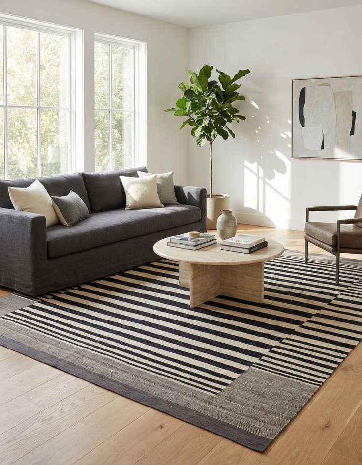 Detail image of 8' 6 x 9' 3  Hand Woven Kilim Modern Wool Rug