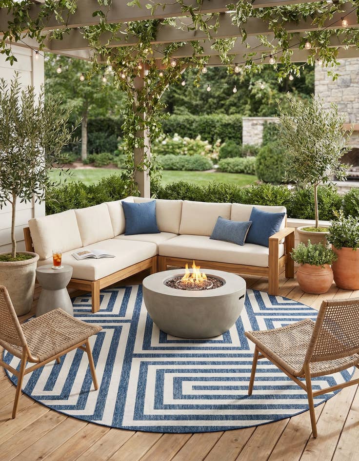 Detail image of  13' x 13'  Washable Modern Indoor / Outdoor Round Rug