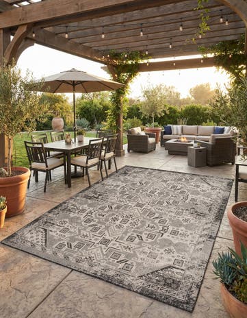 10' x 13' Easy-Clean Aztec Indoor / Outdoor Rug