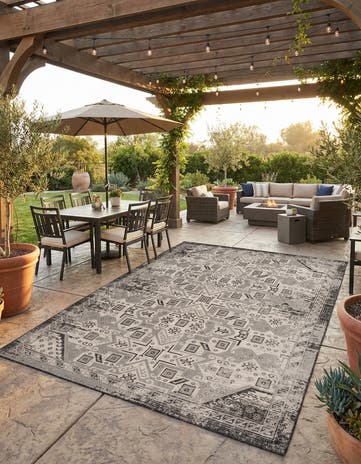 10' x 13' Easy-Clean Aztec Indoor / Outdoor Rug
