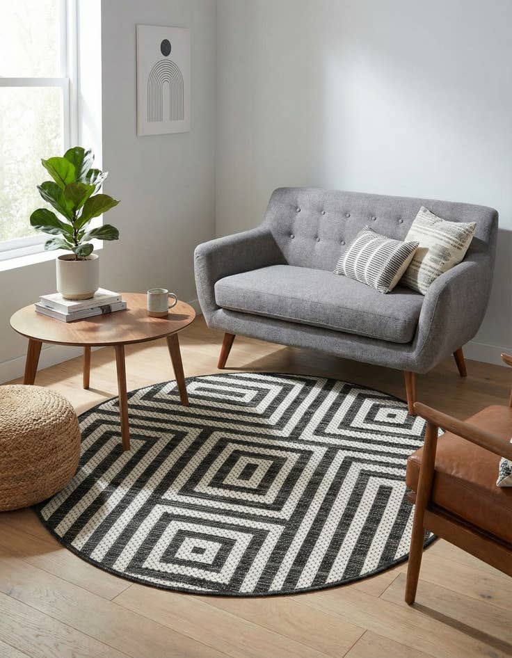 Detail image of 3' x 3'  Washable Modern Indoor / Outdoor Round Rug