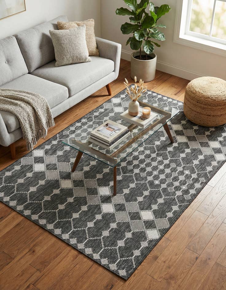 Detail image of 5' 3 x 8'  Washable Trellis Indoor / Outdoor Rug