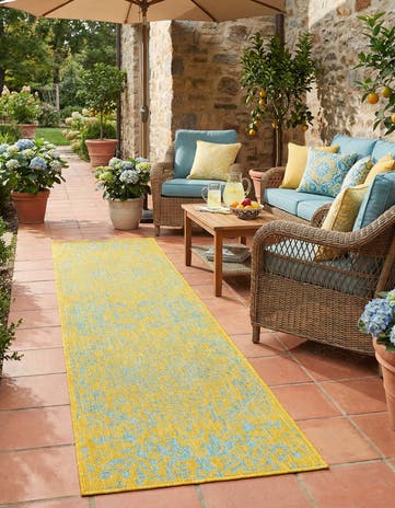 2' x 8' Easy-Clean Jill Zarin Dubai Indoor / Outdoor Runner Rug