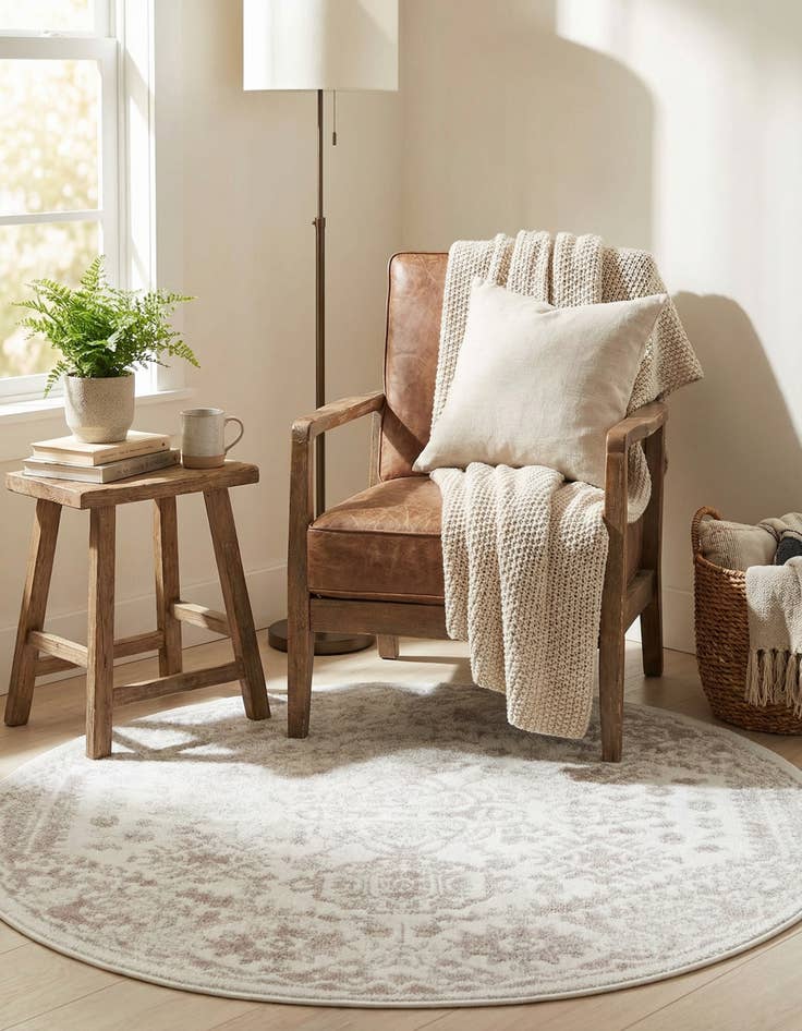 Detail image of 3' x 3' Oxford Round Rug