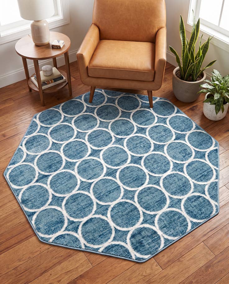 Detail image of 5' 3 x 5' 3 Lattice Trellis Octagon Rug