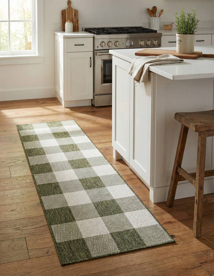Detail image of 2' x 6'  Washable Checkered Indoor / Outdoor Runner Rug