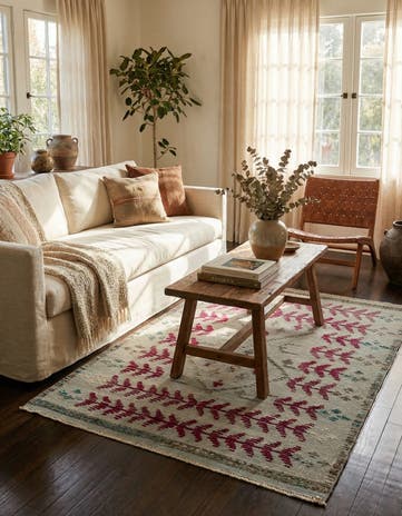 4' 3 x 6' Hand Knotted Darya Wool Rug