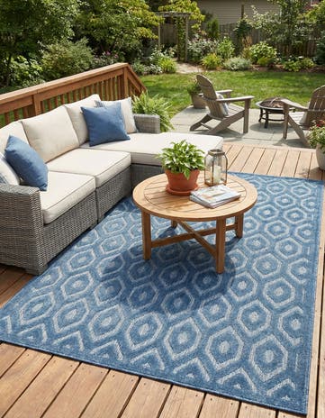 6' x 9' Easy-Clean Trellis Textured Indoor / Outdoor Rug