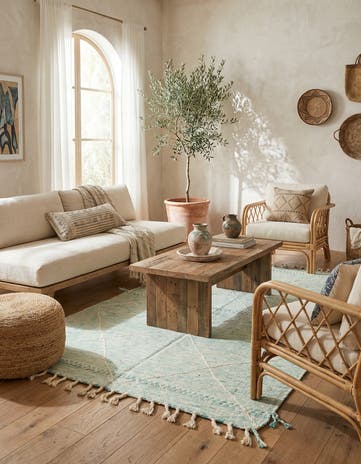 4' 9 x 7' 4 Hand Knotted Moroccan Wool Rug