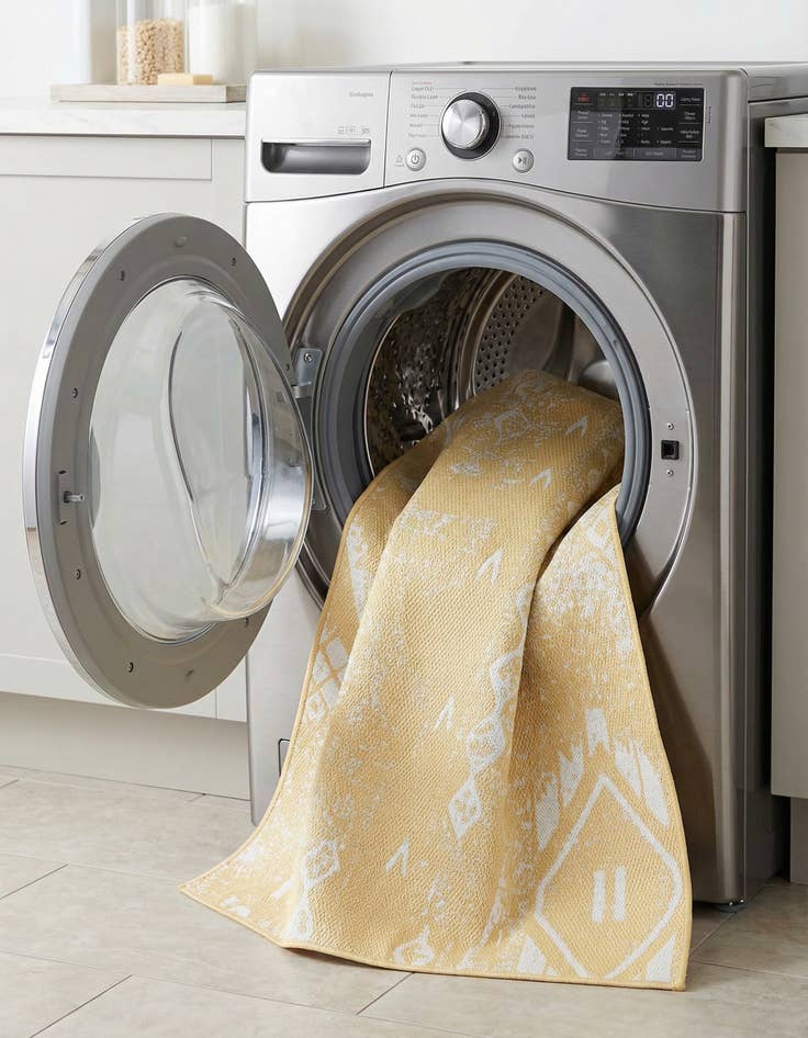 Detail image of  7' 10 x 10'  Washable Bohemian Indoor / Outdoor Rug