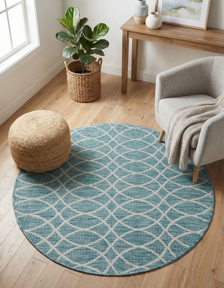 Detail image of  4' x 4'  Washable Lattice Indoor / Outdoor Round Rug