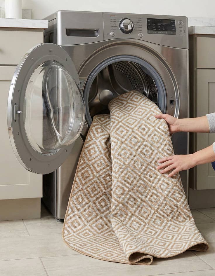 Detail image of 5' 3 x 8'  Washable Jill Zarin Costa Rica Indoor / Outdoor Oval Rug