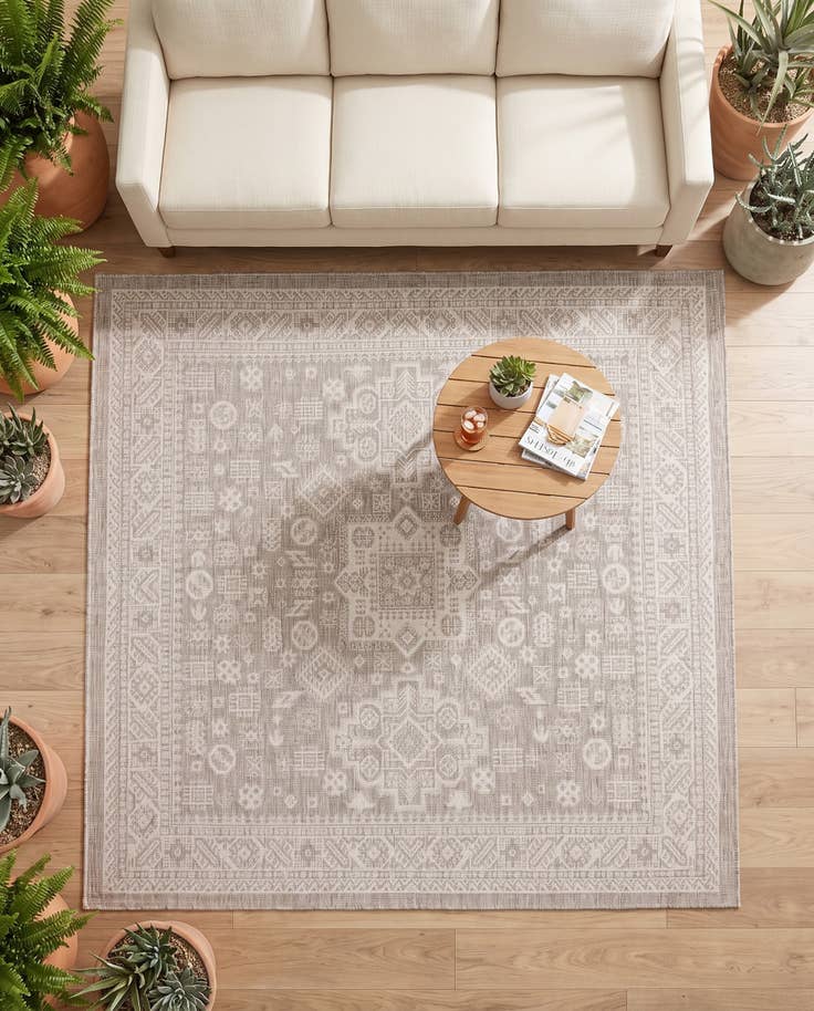 Detail image of 7' 10 x 7' 10 Easy-Clean Aztec Indoor / Outdoor Square Rug