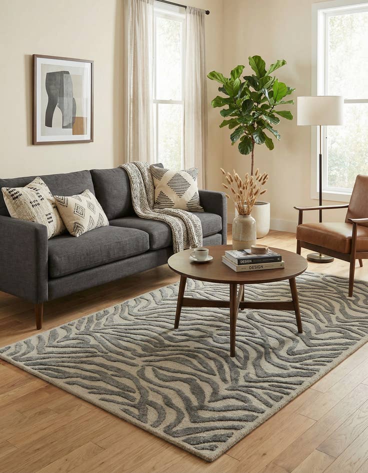 Detail image of 5' x 7' 11 Luna Rug