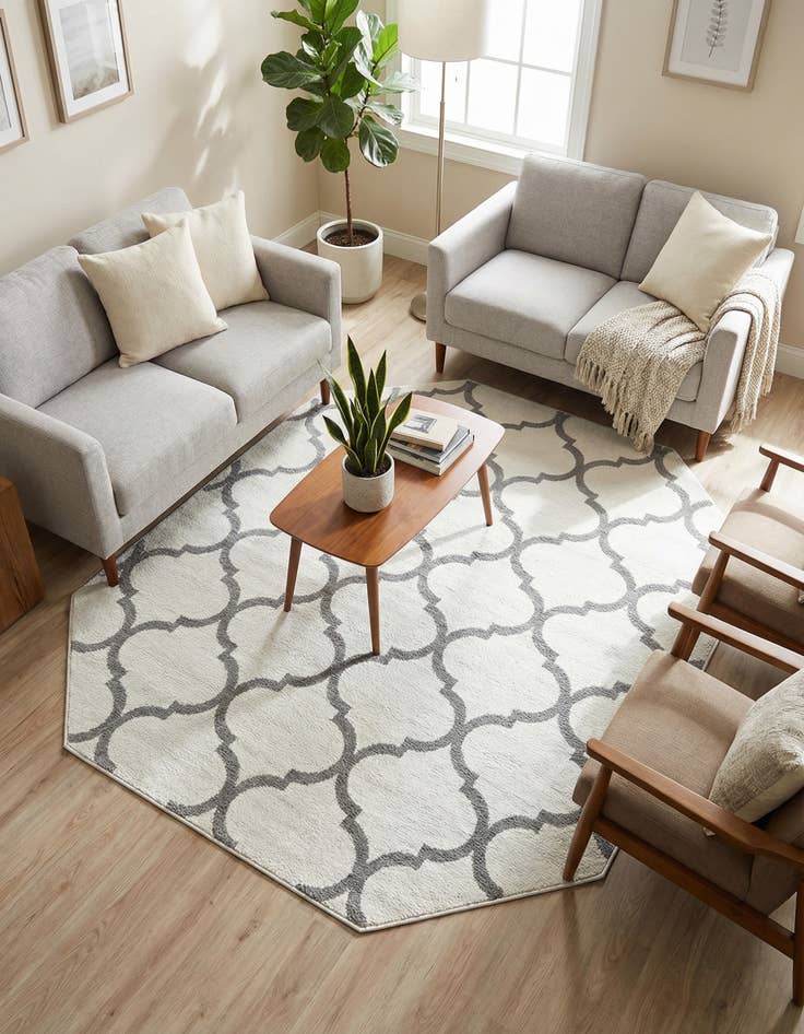 Detail image of  5' 3 x 5' 3 Lattice Trellis Octagon Rug